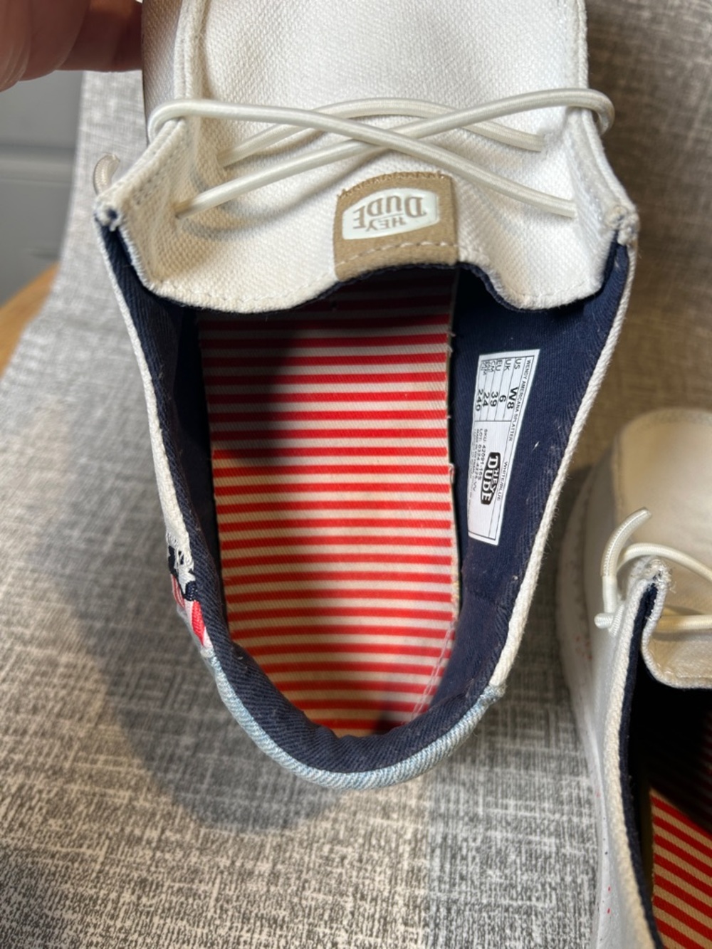 Hey Dude White Canvas Slip-On Boat Shoes with Stars & Stripes Heel size 8 womens - Picture 9 of 15